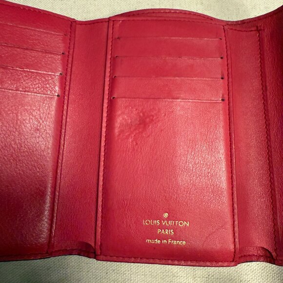 Louis Vuitton Capucines Compact Wallet - Picture 7 of 14